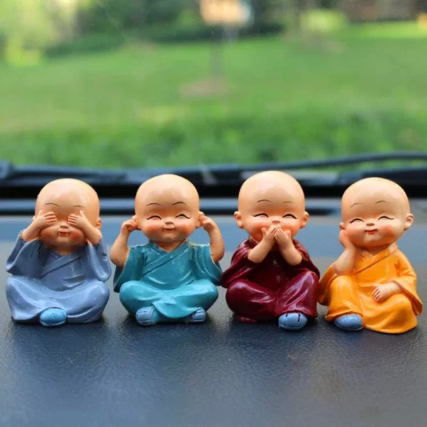 4 PCS BUDDHA MONK STATUE 1